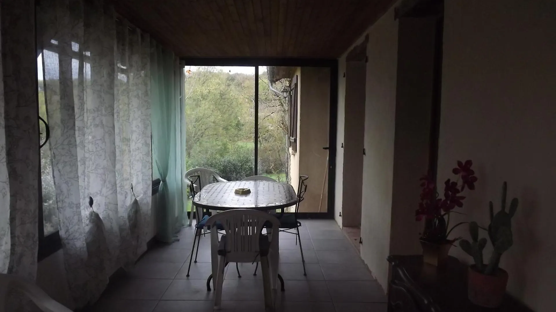 Bienvenue A La Noyeraie Villa Bio
